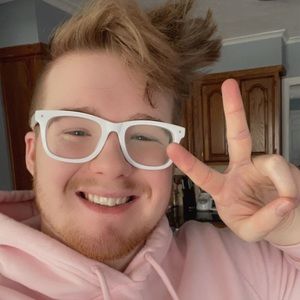 Meet your Posher, Dylan